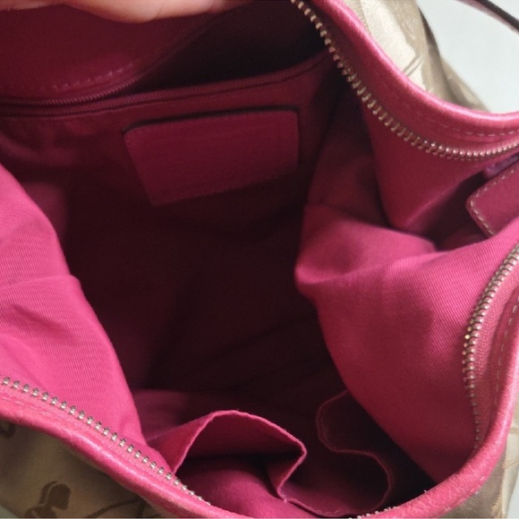 COACH Vintage Sateen Horse And Carriage Shoulder Bag F14480. From 2009 - Picture 5 of 5